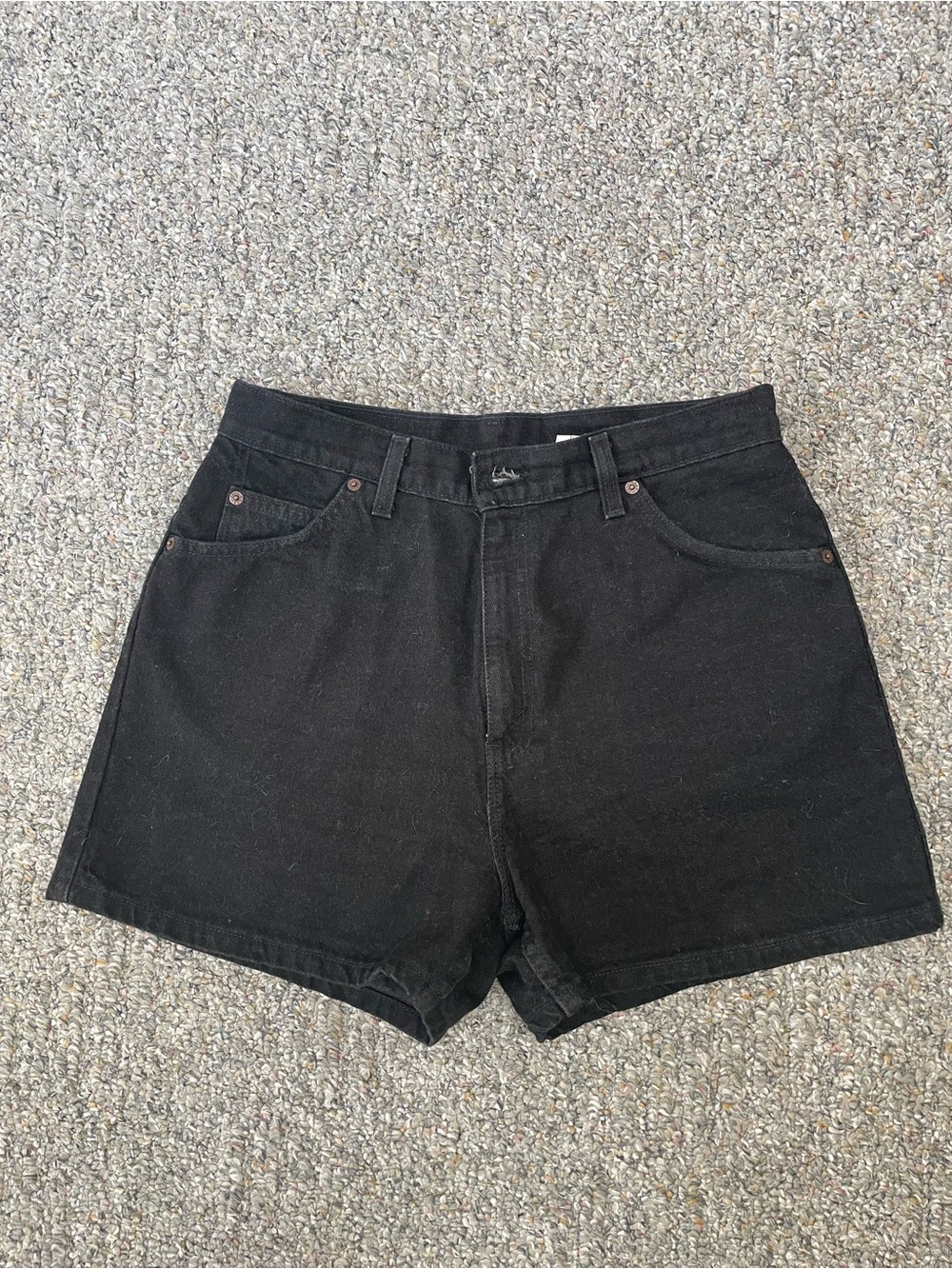 Black Levi’s  High-Rise Women’s Denim Shorts